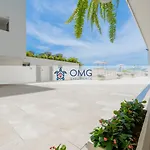 CB910 | Suite frente al mar diseño moderno balcon