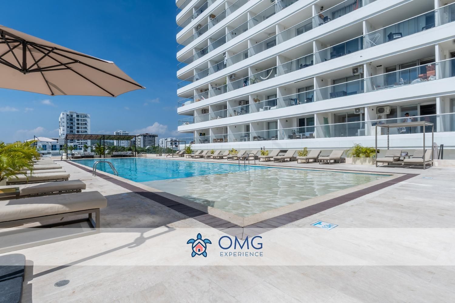 Cb910 | Frente Al Mar Diseño Moderno Balcon