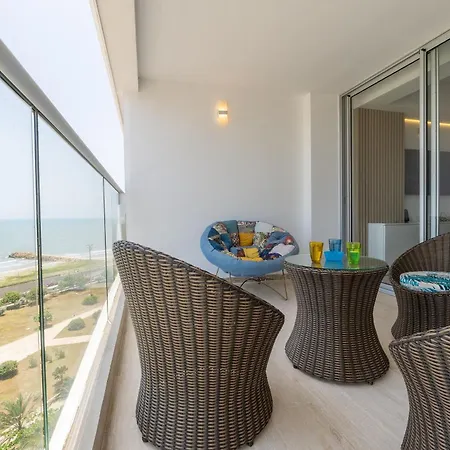 Cb910 | Frente Al Mar Diseño Moderno Balcon Apartamento